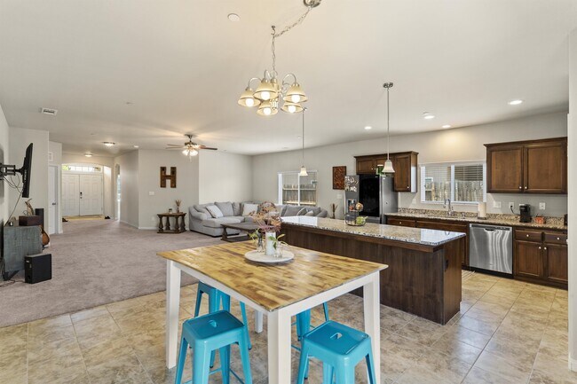 Building Photo - 9408 Citrus Creek Dr