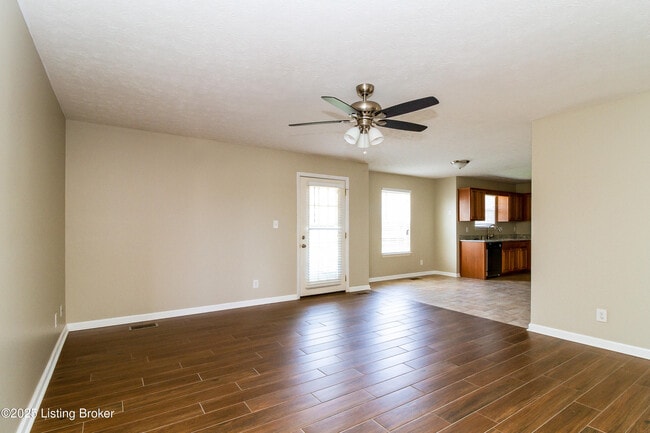 Building Photo - 156 John Court