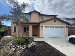 Building Photo - Oakley 4 bed, 3 bath plus flex room, Cul-d...