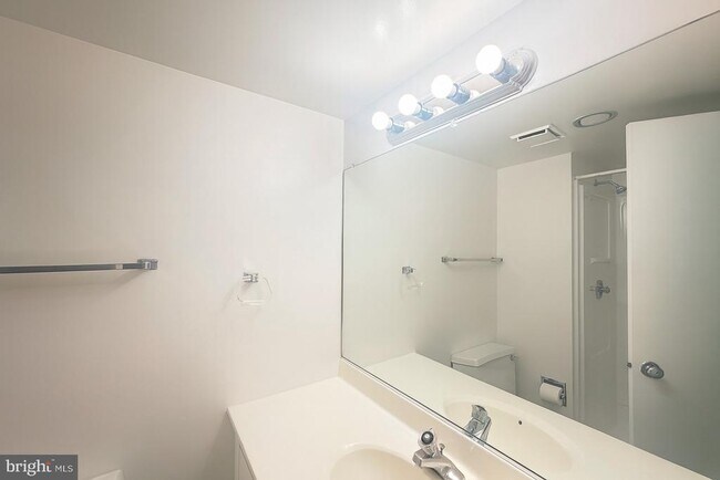 Building Photo - 8380 Greensboro Dr