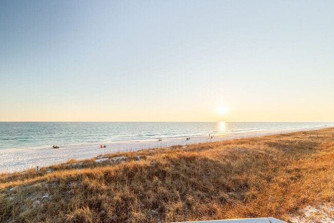 Building Photo - 24 Beach View Dr