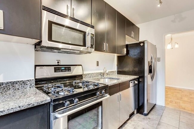Building Photo - 4200 Cathedral Ave NW