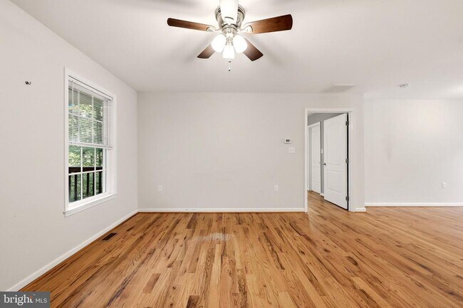 Building Photo - 101 Brier Rabbit Ct