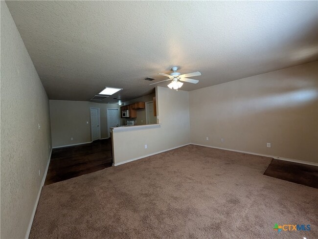 Building Photo - 1013 Misty Acres Dr