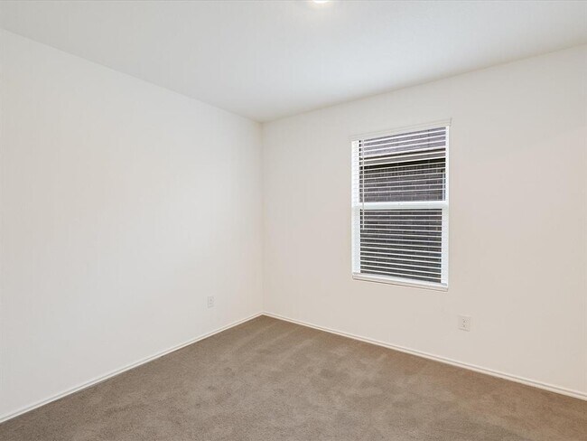 Building Photo - 409 Alamito Ave