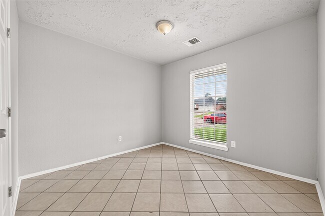 Building Photo - 9903 Towne Tower Ln