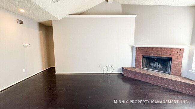 Building Photo - 10604 Boston Ave