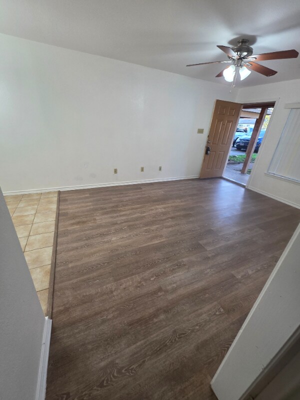 Building Photo - 1508 Alamo Ave