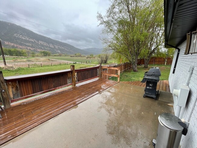 Building Photo - Spacious Single Level Ranch Style 4 Bed 2 ...