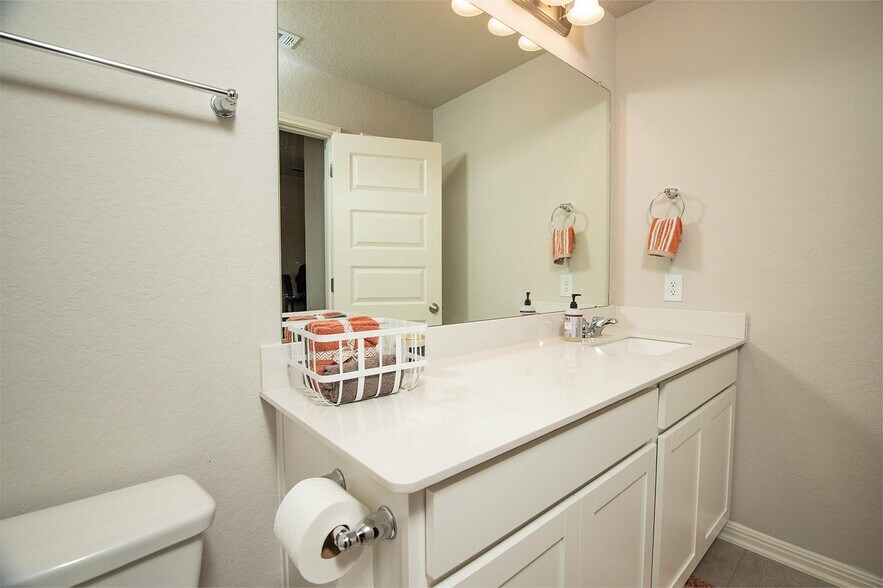 Building Photo - 12947 Irvin Path