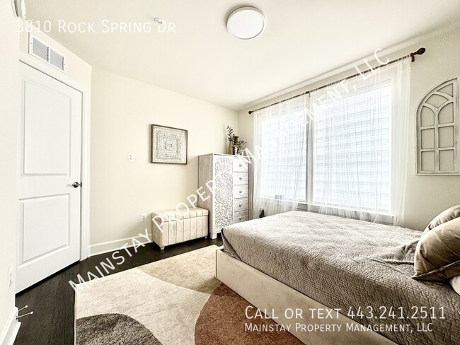Building Photo - 3810 Rock Spring Dr