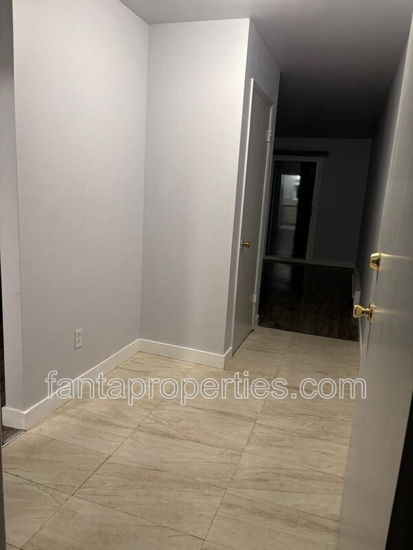 Building Photo - 24022 25th Ave S