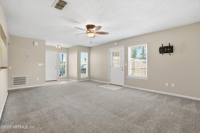 Building Photo - 4088 Laurelwood Dr