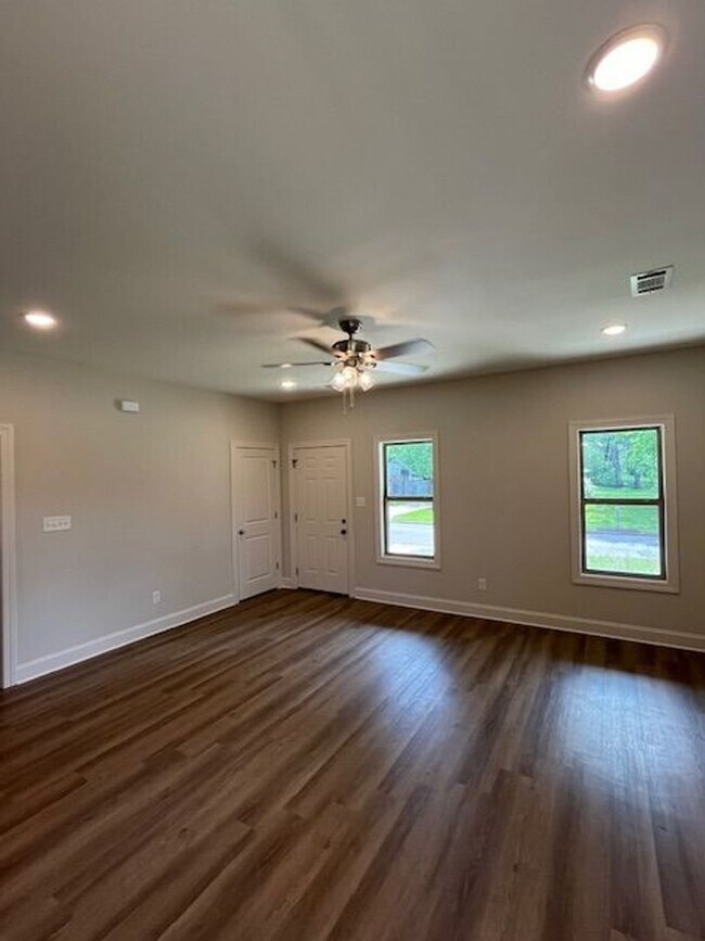 Building Photo - BRAND NEW HOME FOR RENT NEAR JOYNER with 3 spacious bedrooms and 2 full bathrooms!!
