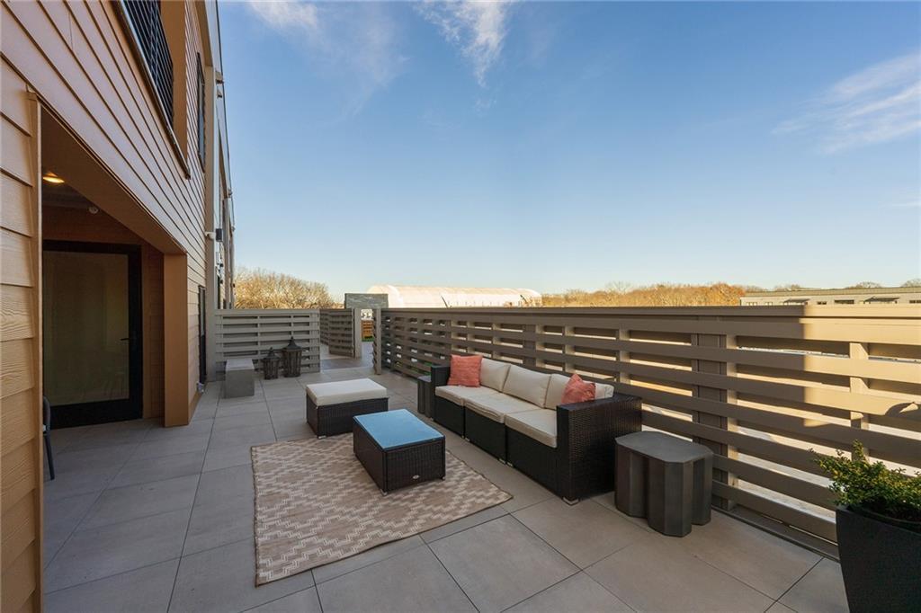 Personal Terrace - 112 Rogers St NE