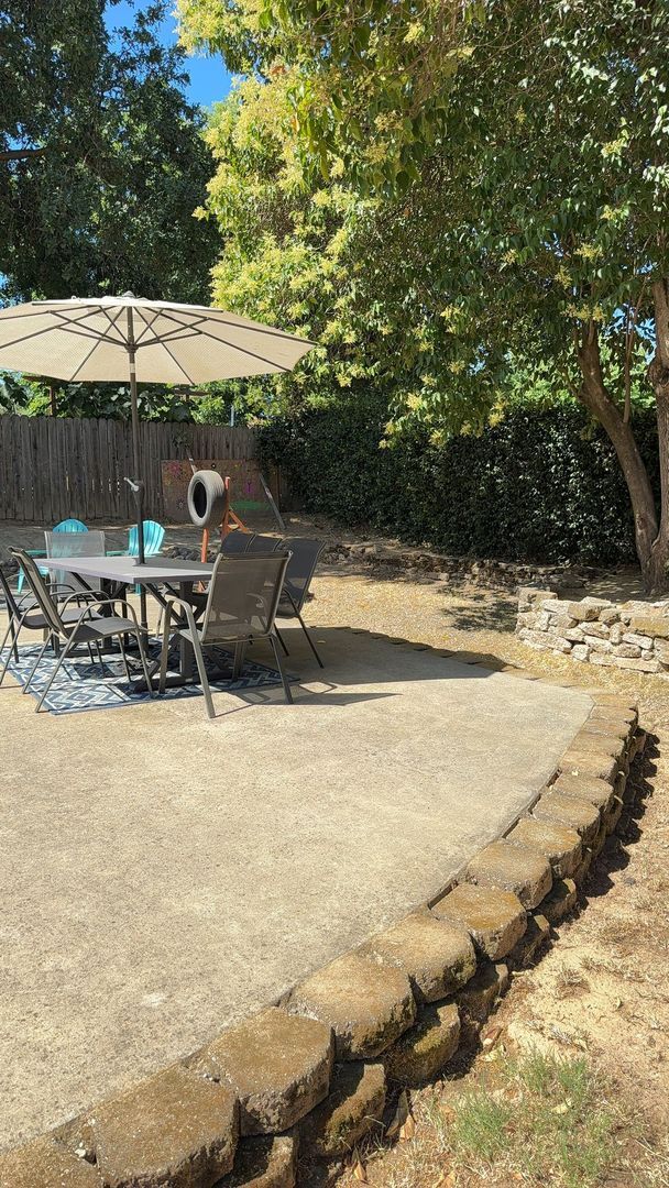 Building Photo - Beautiful Orangevale Home