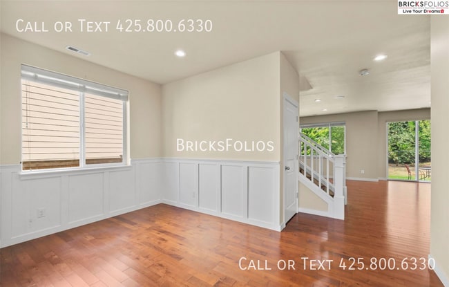 Building Photo - 10550 Sheridan Cres NE