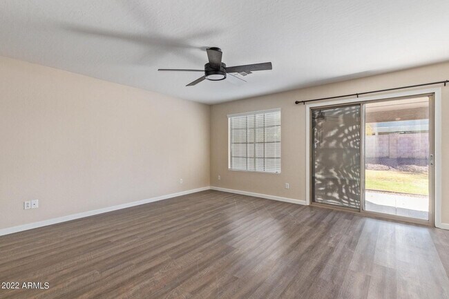 Building Photo - 2283 W Silver Creek Ln