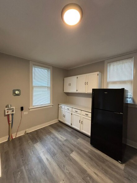 Building Photo - 631 Melwood Ave