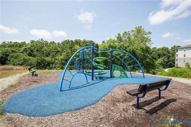 Building Photo - 1133 Broad Hill Dr