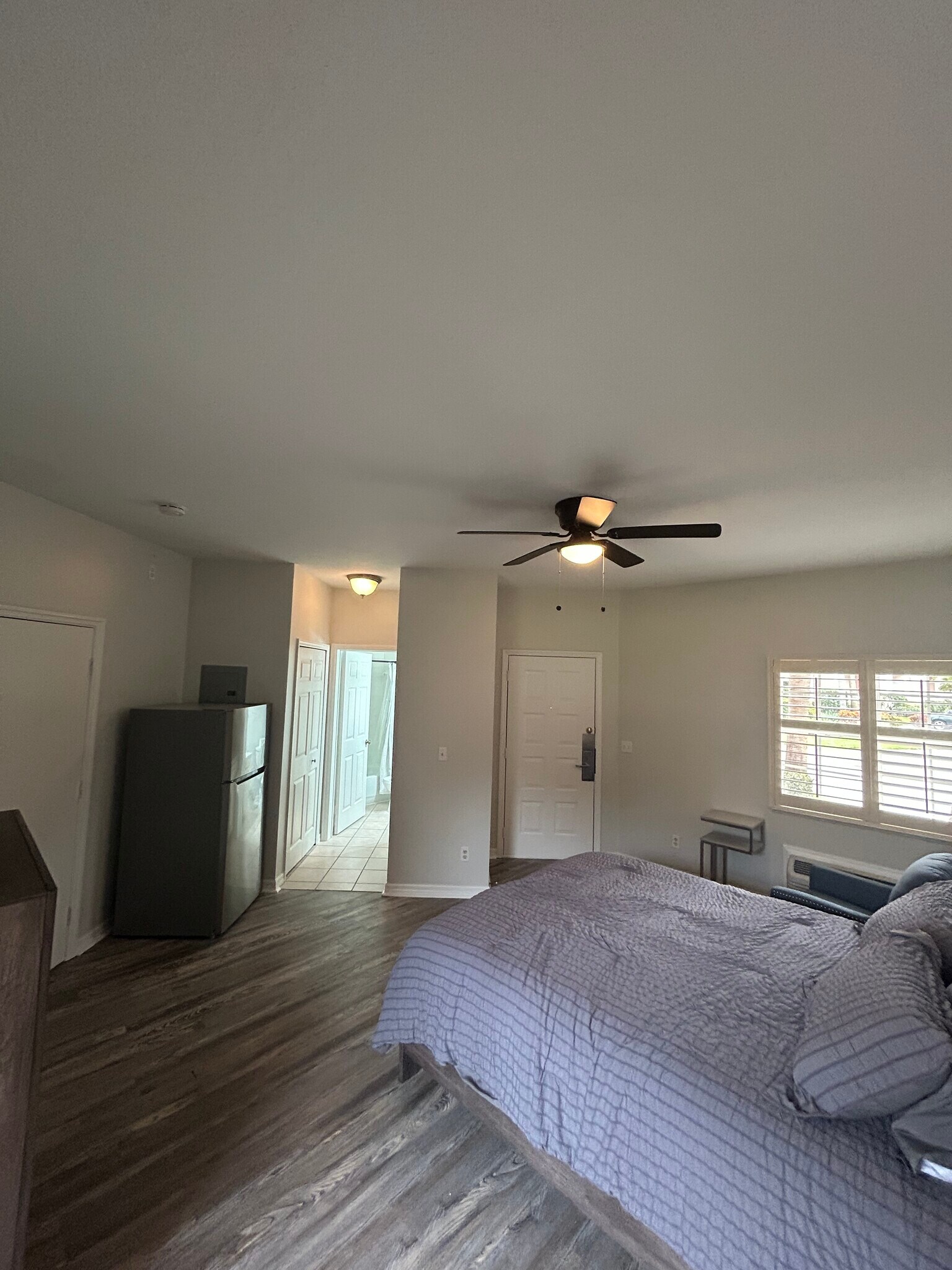 Building Photo - 9921 Perfect Dr