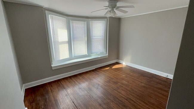 Building Photo - 954 Heyl Ave.