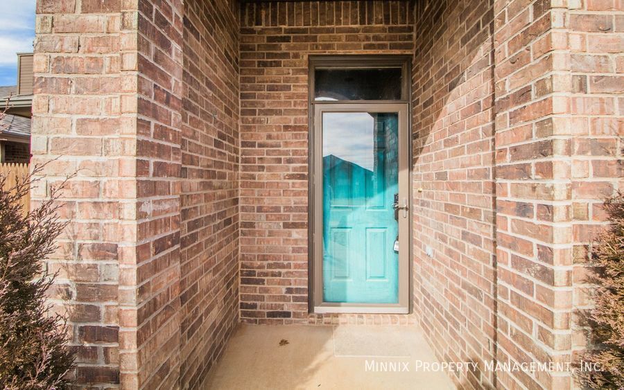 Building Photo - 5826 104th St