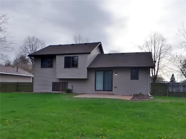 Building Photo - 7192 Mourning Dove Rd