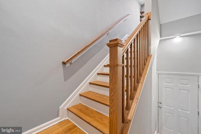 Building Photo - 4615 Crossing Ct