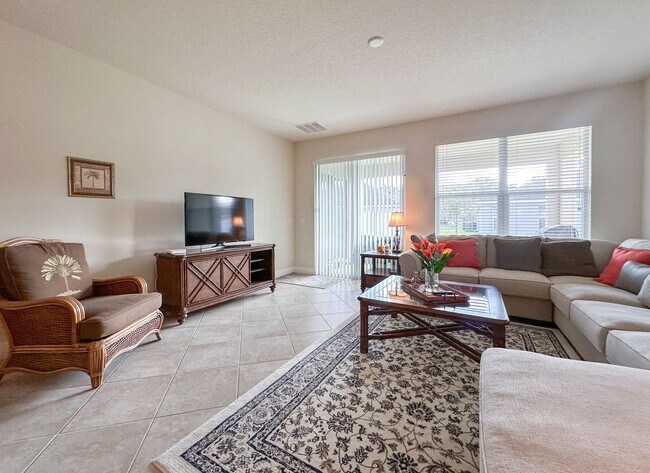 Building Photo - Furnished Rental in Golf Cart District!