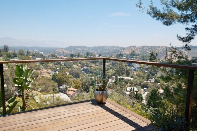 Building Photo - Stunning 2 bed/ 2 Bath Mid Century Modern Mount Washington Home with Panoramic Views, Floor to Ce...