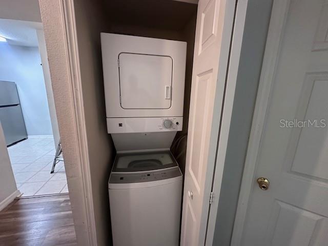 Building Photo - 9520 Amberdale Ct