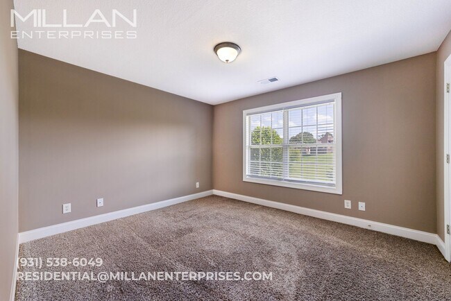 Building Photo - Experience the Best of Country Living with...
