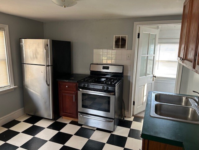 Building Photo - 320 Washington Ave