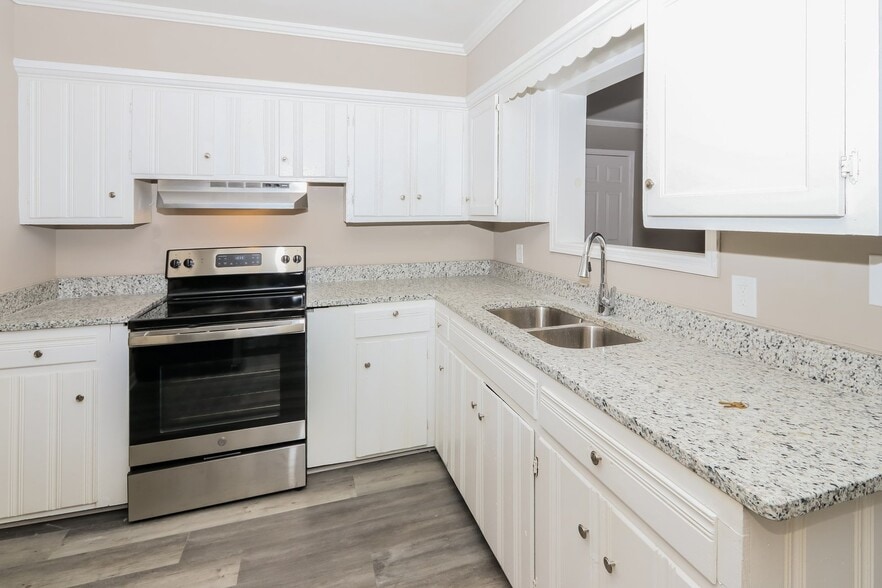 Building Photo - 3367 Arnwood Ave