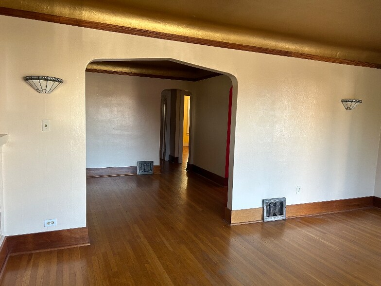 Building Photo - 3053 36th Ave SW