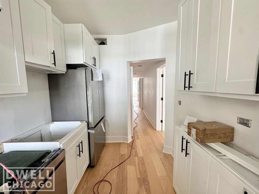 Building Photo - 3606 N Pine Grove Ave