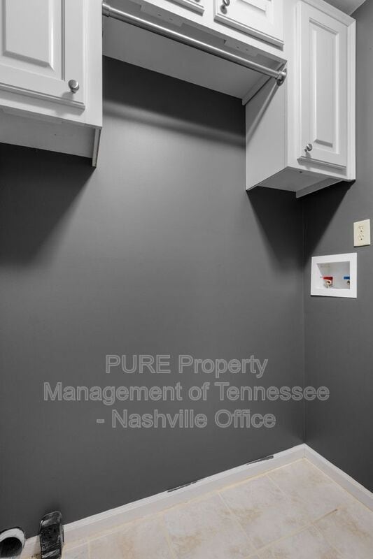 Building Photo - 146 N Timber Dr
