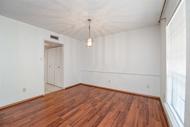 Building Photo - 3803 Cypressdale Dr
