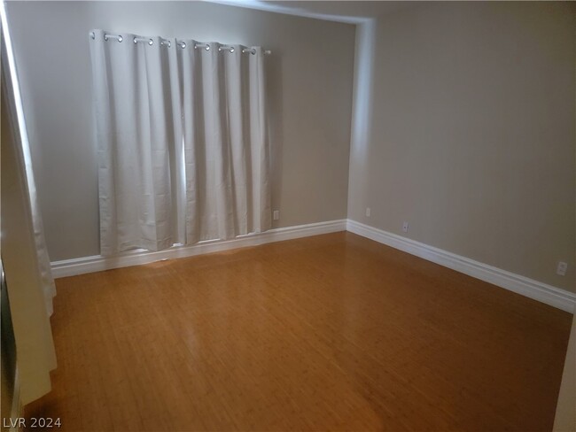 Building Photo - 169 Chateau Whistler Ct