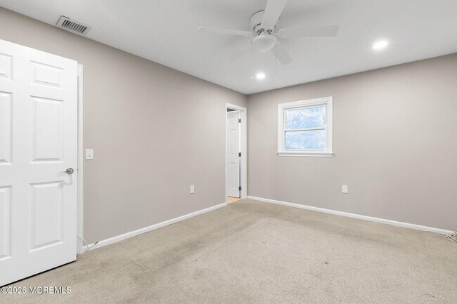 Building Photo - 453 Milton Ave