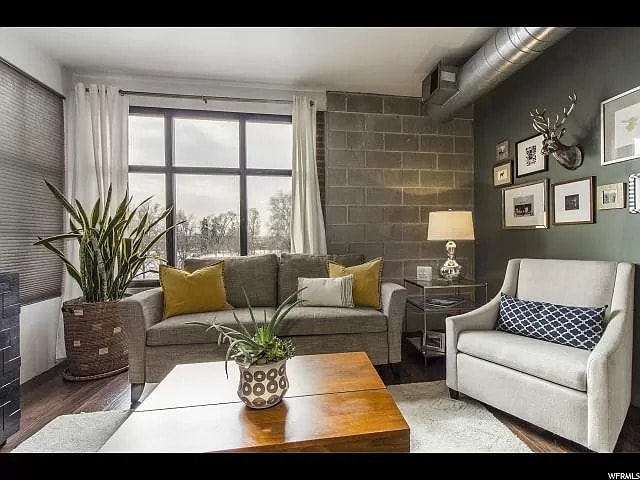 Building Photo - 336 W 300 S