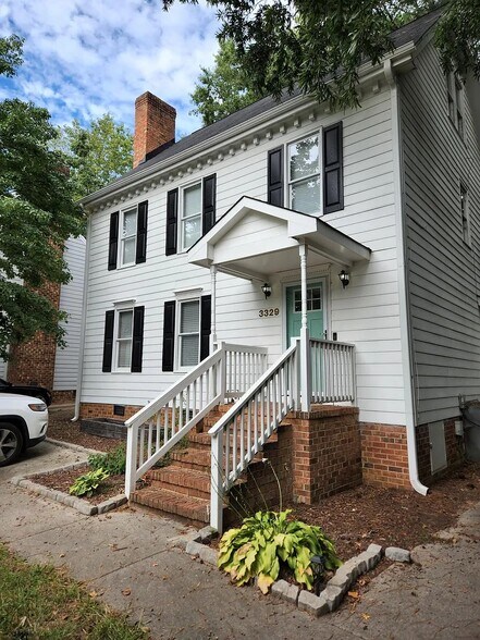 Building Photo - 3329 Derbyshire Pl