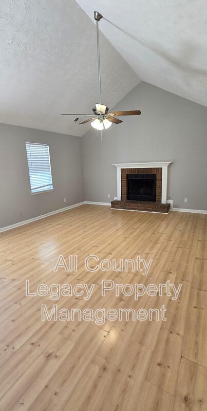 Building Photo - 155 Hope Hollow Rd