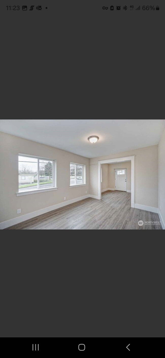 Building Photo - Yakima