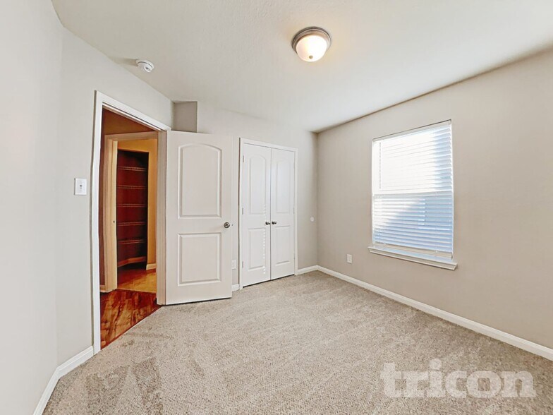 Building Photo - 25040 Authors Dr