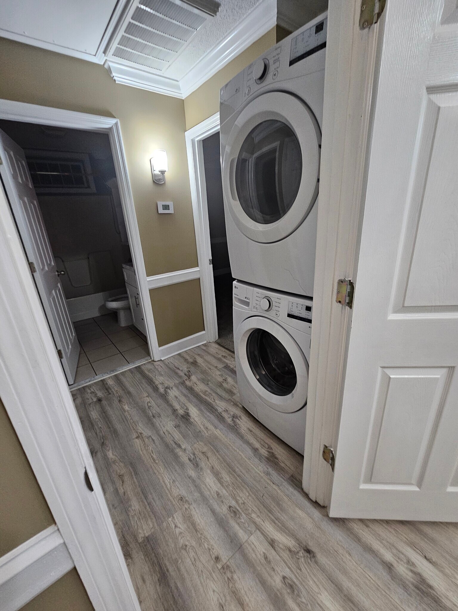 Building Photo - 204 Brandywine Rd