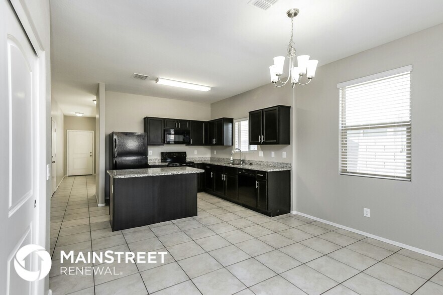 Building Photo - 2920 W Jessica Ln