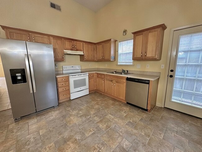 Building Photo - 596 W Ashley Glen Cir