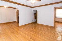 Building Photo - 1 bedroom in Chicago IL 60618
